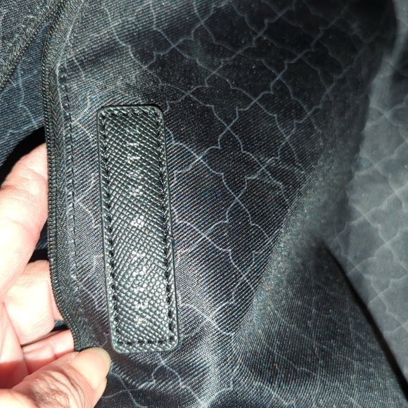 Kelly & Katie Black with pink , burgundy roses large tote bag - Picture 7 of 10